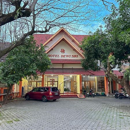 Hotel Dewi Sri Redpartner Yogyakarta Kültér fotó