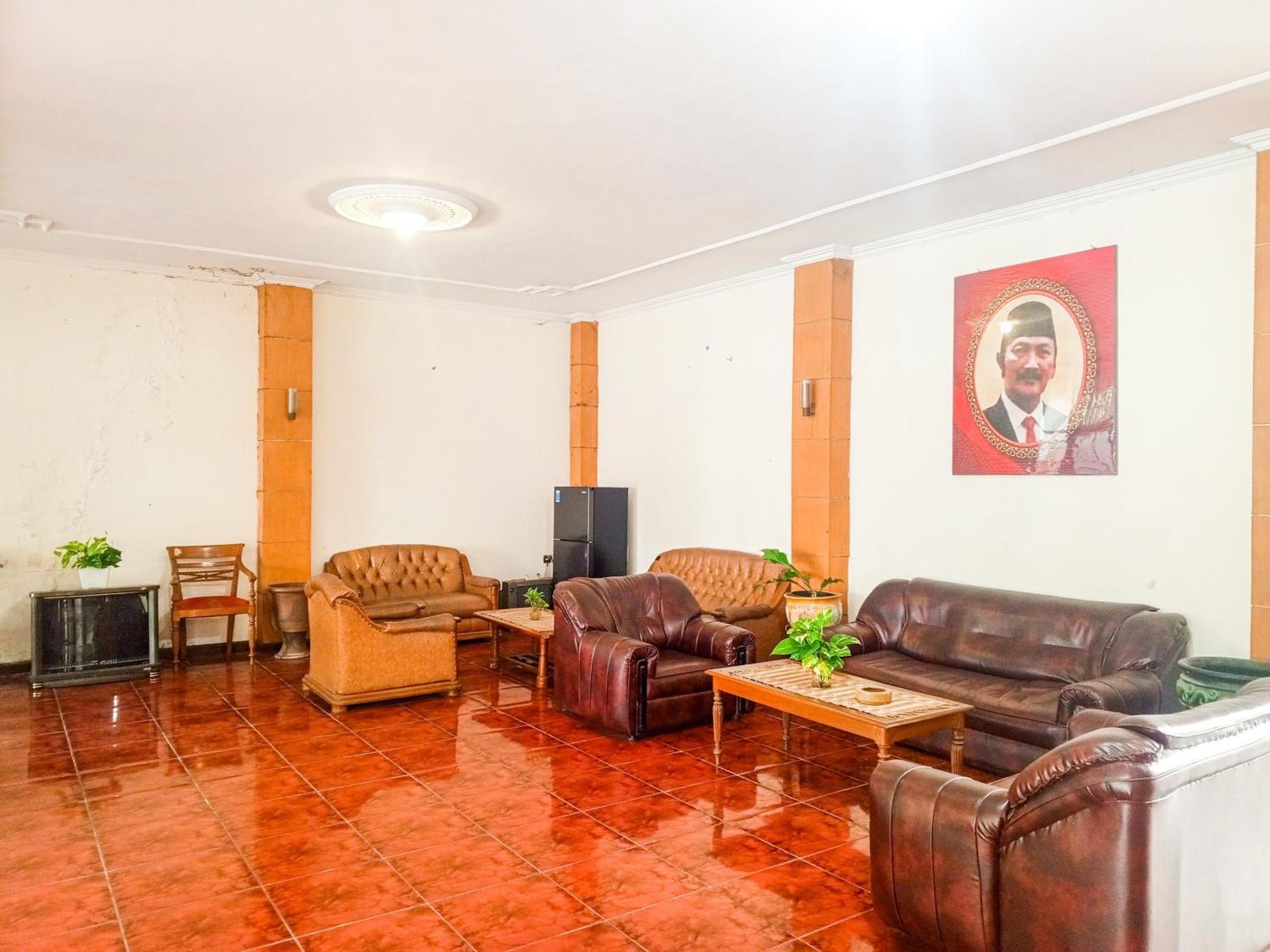 Hotel Dewi Sri Redpartner Yogyakarta Kültér fotó