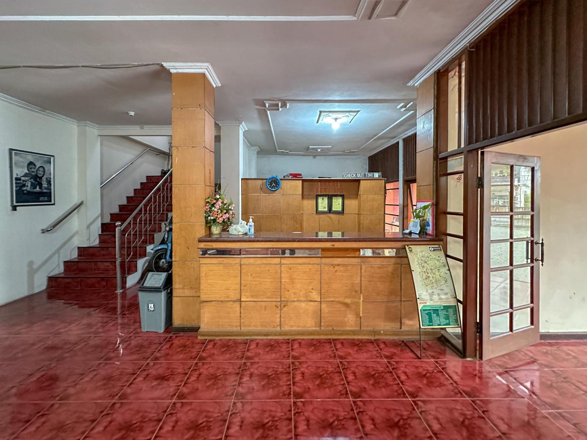 Hotel Dewi Sri Redpartner Yogyakarta Kültér fotó